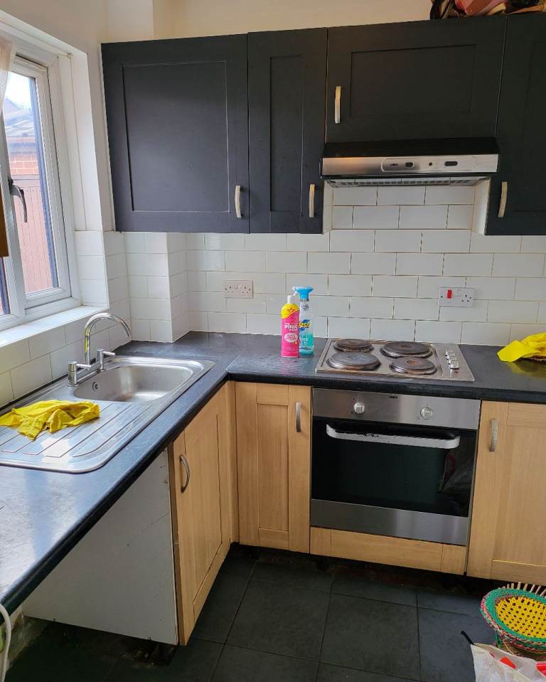 1 Bedroom Mid Terraced House