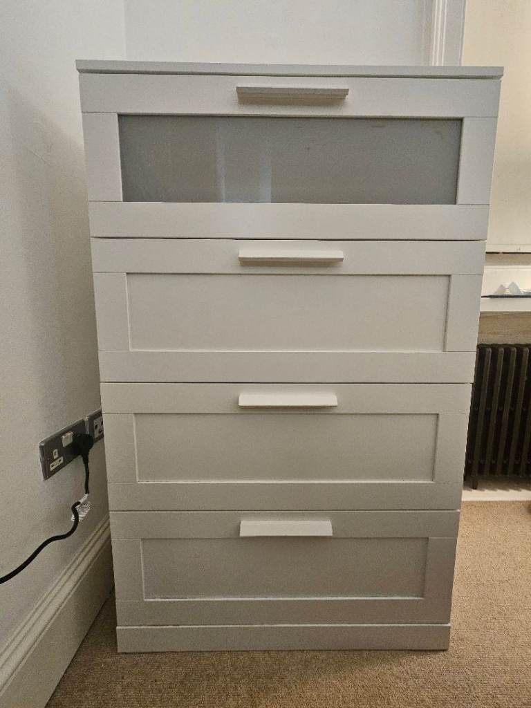 image for Lovely Chest of drawers - good as new