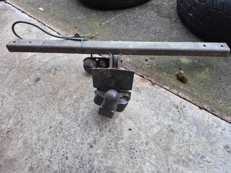 Nissan Navara D40 tow bar 