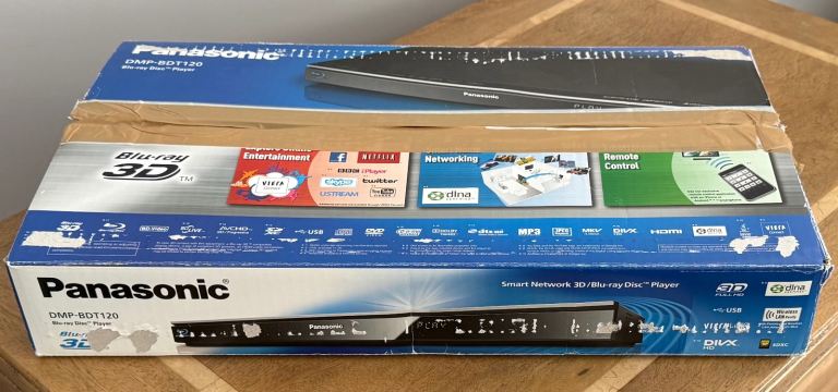 Panasonic DMP-BDT120 3D Blu-ray Disc Player - great condition