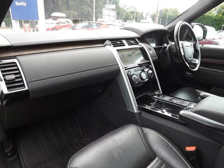 2018 Land Rover Discovery 3.0 SDV6 HSE 5dr Auto ESTATE DIESEL Automatic