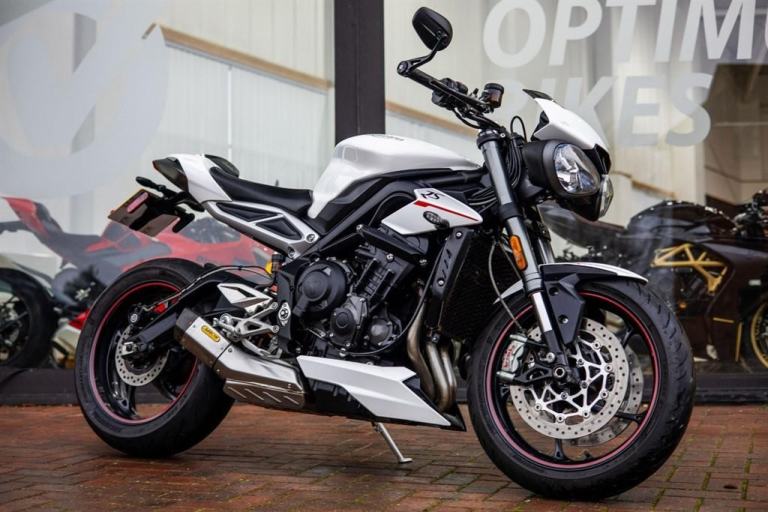 Triumph Street Triple 765 RS ! ARROW ! EXTRAS ! STUNNING