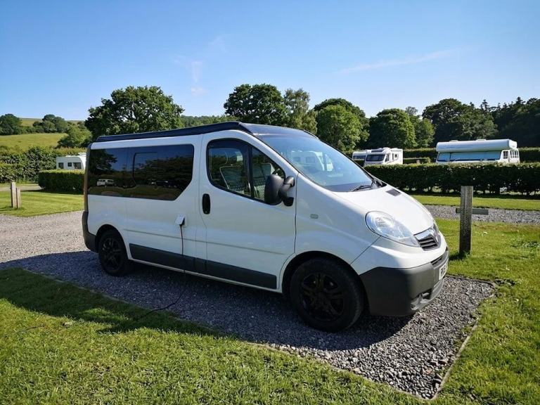 2011 Renault Trafic 2.0 Diesel 115bhp 4 Berth