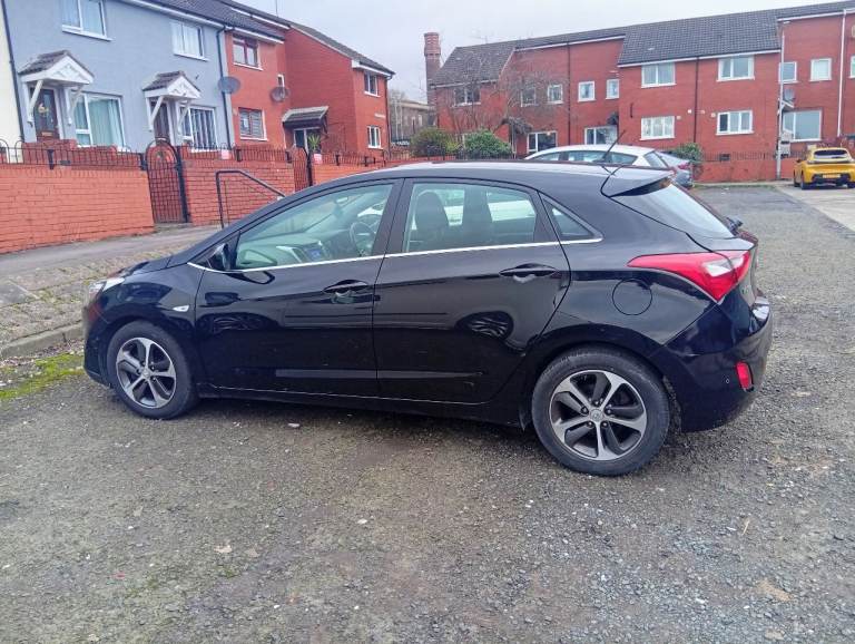 2016 automatic Hyundai i30 