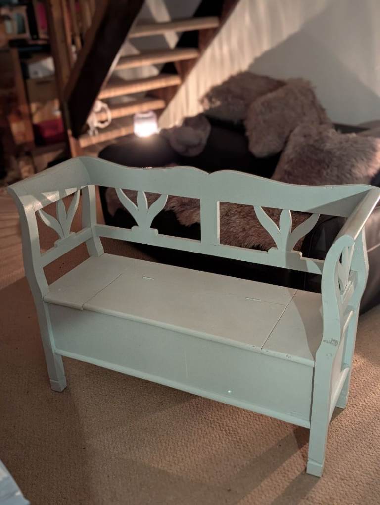 Dining table farmhouse bench