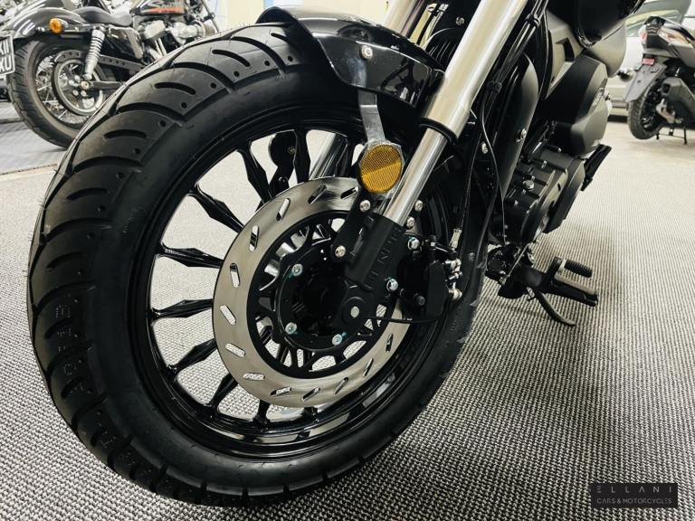 2025 Keeway RKV 125 C 125 Custom Cruiser Petrol Manual Euro 5 (12 ps) Custom Cruiser Petrol Manual