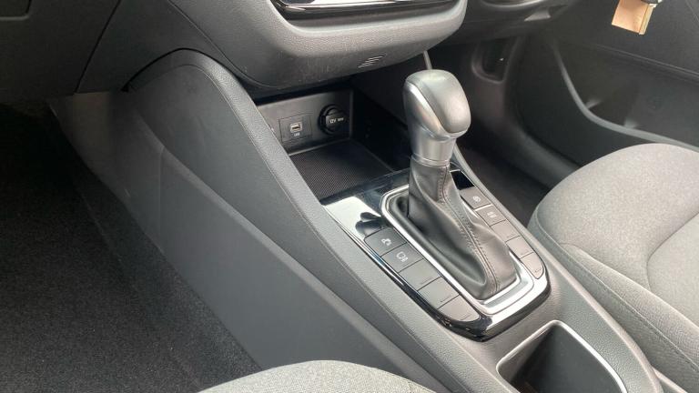 2022 Hyundai IONIQ 1.6 GDi Hybrid SE Connect 5dr DCT Hybrid Hatchback Hatchback Hybrid Automatic