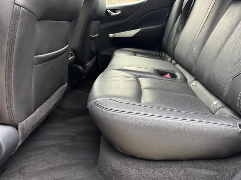 2020 Nissan Navara 2.3 dCi Tekna Auto 4WD Euro 6 4dr PICK UP Diesel Automatic