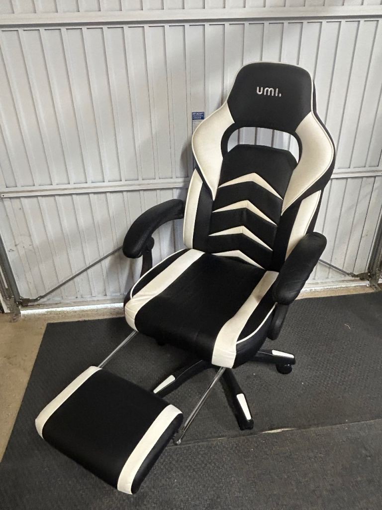 UMI Gaming Chair 