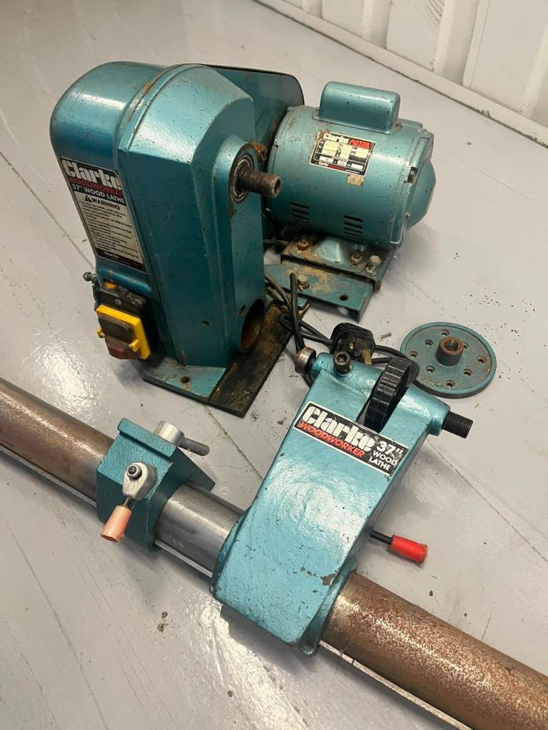 Clarke 37" wood turning lathe