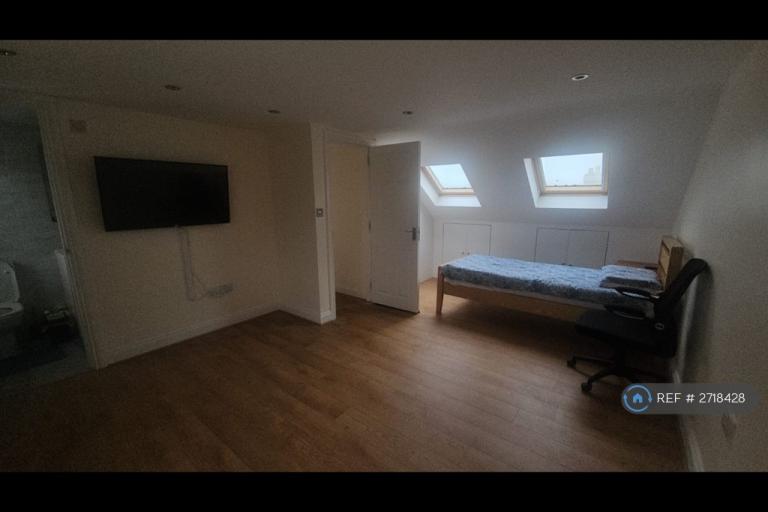 1 bedroom in Kingsley Road, Harrow, HA2 (#2718428)