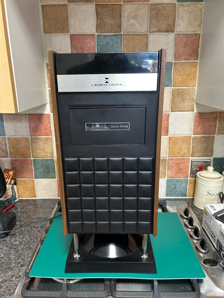 Very Rare CrownCorder SHC-47F Radio Tape Deck Speaker All In One Please Read