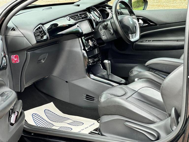 DS AUTOMOBILES DS 3 1.2 PureTech Dark Light EAT6 Euro 6 (s/s) 3dr 2015