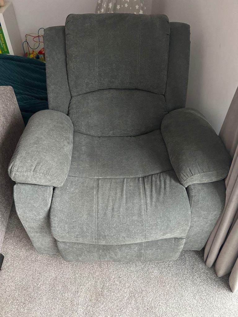 Reclining armchair (electric) with heat and massage 