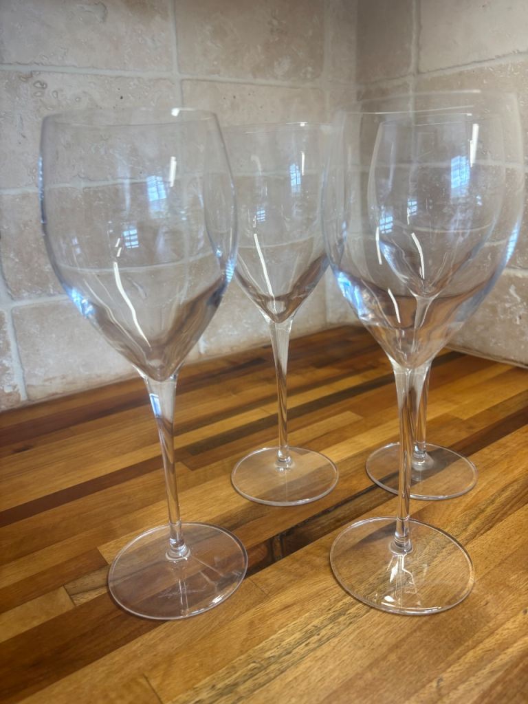 Set of 4 Luigi Bormioli Slim Stem Wine Glasses