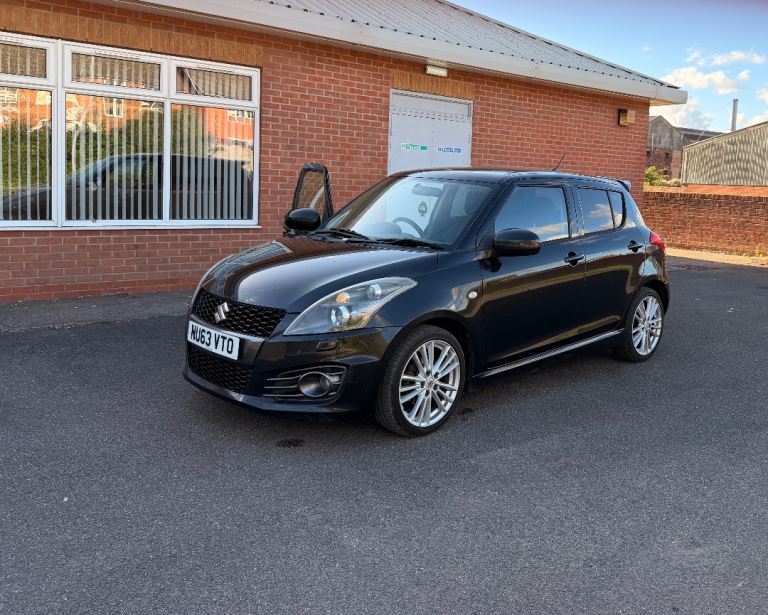 Suzuki, SWIFT, Hatchback, 2013, Manual, 1586 (cc), 5 doors