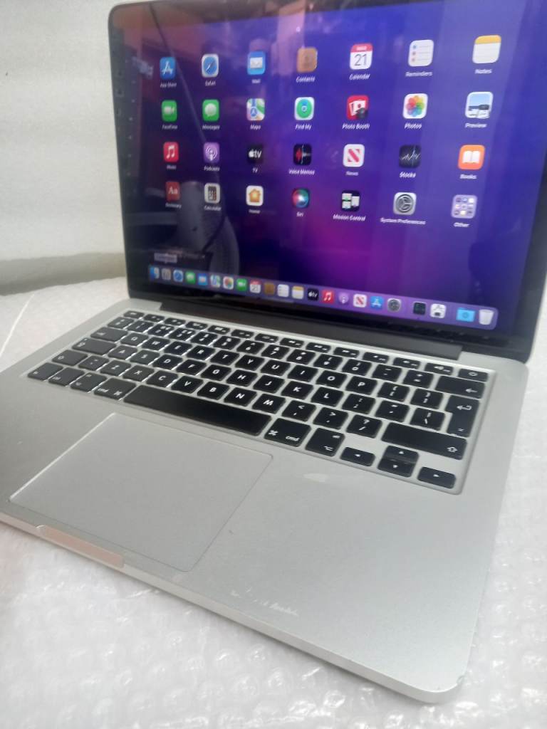 Apple Mac Laptop A1502