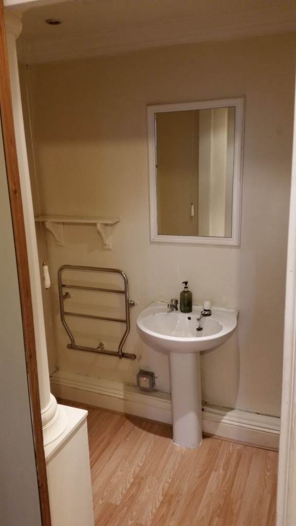 Double room to let in Lowther rd. Charminster