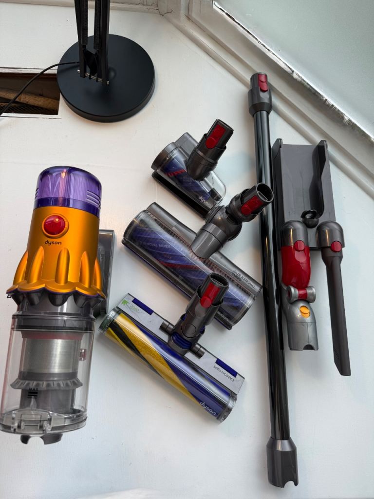 Dyson v12 detect slim