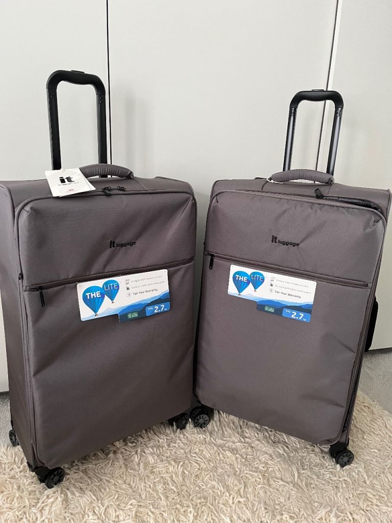 Two New IT suitcases super lightweight 'The Lite' Suitcases – 86L, Grey