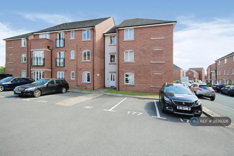 2 bedroom flat in Signals Drive, Binley, Coventry, CV3 (2 bed) (#2829326)