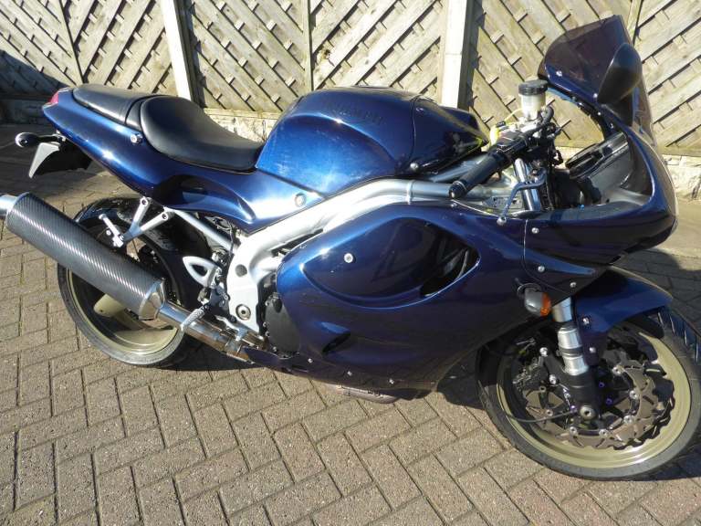 TRIUMPHT 595 DAYTONA P REG WHEELS AND SWING ARM POWDER COATED 1 YRS MOT