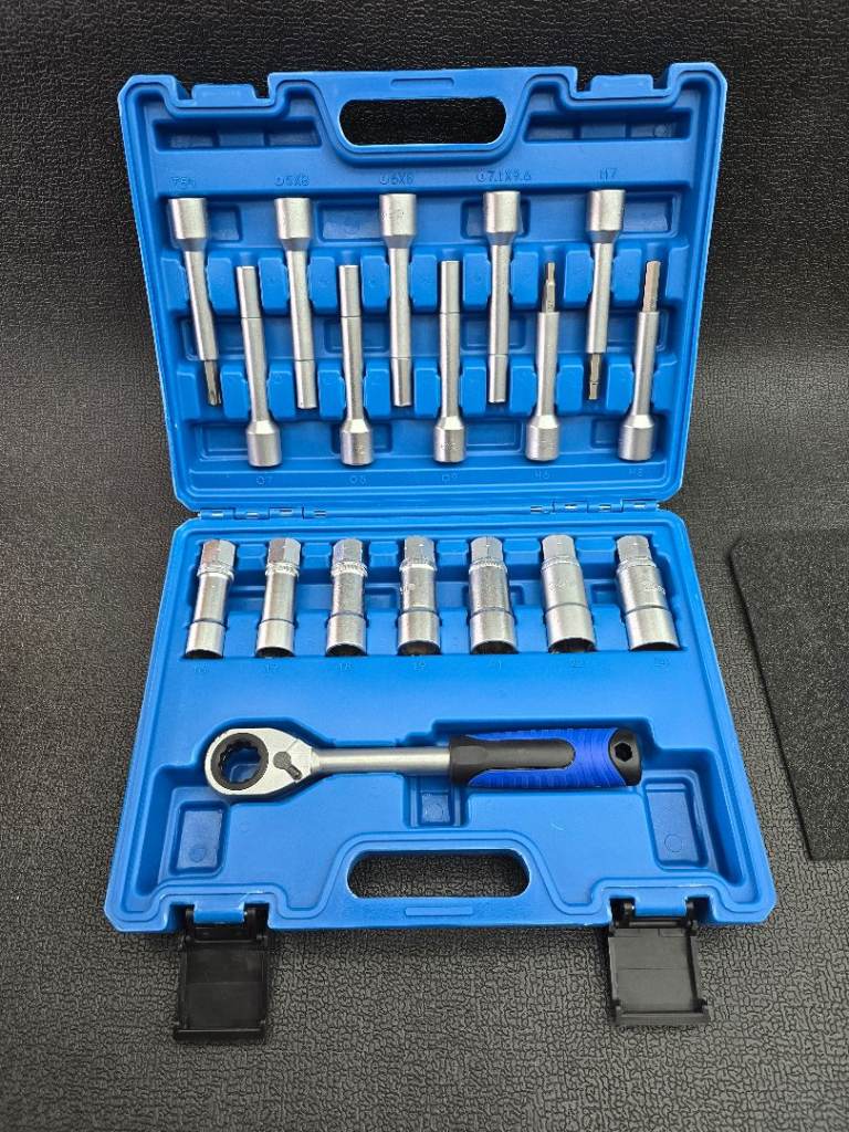 18PCS Steering Hub Suspension Shock Absorber Strut Nut Removal Tool Socket Kit, 1/2 inch Suspension