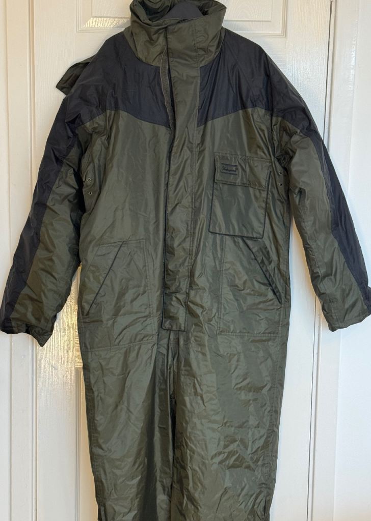 Shakespeare fishing suit 