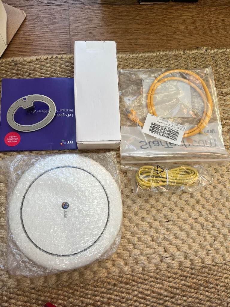 BT Premium Home Whole Wifi with cables – As Good As New
