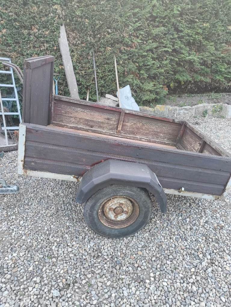 Car trailer