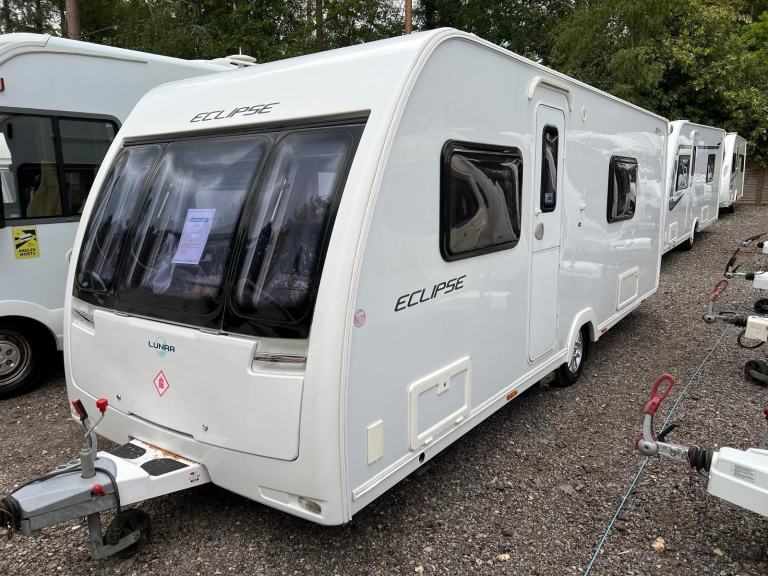 Lunar ECLIPSE 19/4 2014 - 4 BERTH - FIXED BED - END WASHROOM - MOTOR MOVER - VGC