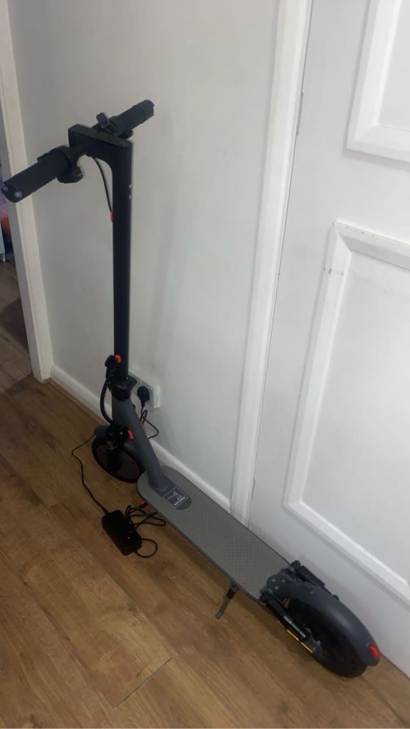 Fast E-Scooter With Suspension 