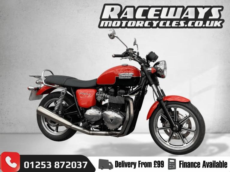 TRIUMPH BONNEVILLE 865cc , 2011 11 PLATE, ONLY 10,079 MILES, ORANGE