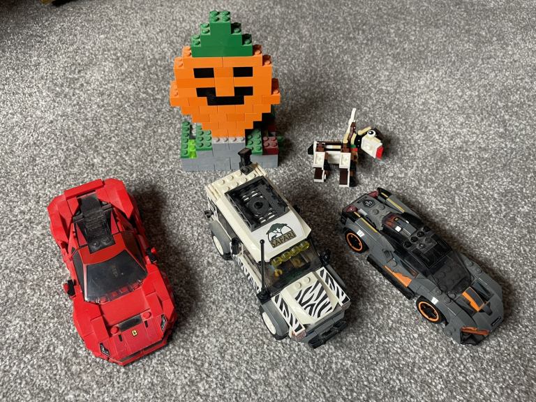 x5 Sets of Lego - x3 Cars, Reindeer & Halloween Lego model - £41 the lot
