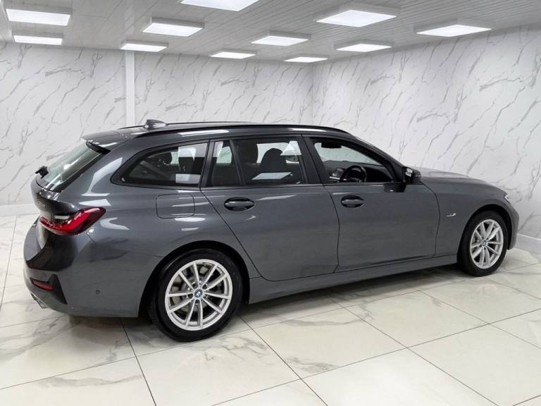 2022 BMW 3 Series 330e SE Pro 5dr Step Auto ESTATE PETROL/ELECTRIC Automatic