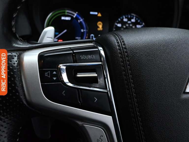 2019 Mitsubishi Outlander 2.4h TwinMotor 13.8kWh Juro SUV 5dr Petrol Plug-in Hybrid CVT 4WD Euro ...