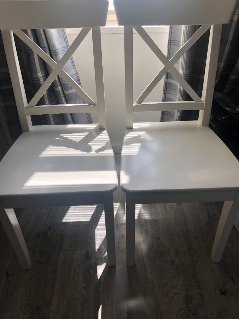 FREE Pair of White Wooden Dining Chairs – Good Condition