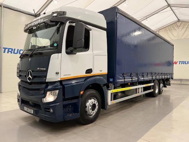Mercedes Actros 2532 6x2 Rear Lift Sleeper Cab Curtainsider