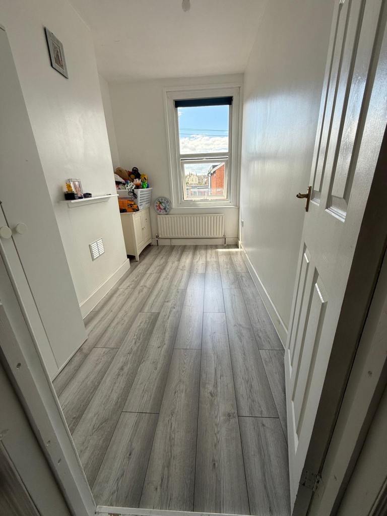 2 bedroom flat to rent in Clacton On Sea CO15 3QT