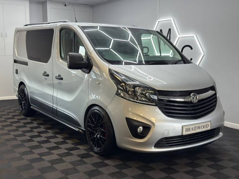 2019 Vauxhall Vivaro 1.6 CDTi 2900 BiTurbo ecoTEC Sportive Crew Van Double Cab 5dr Diesel Manual ...