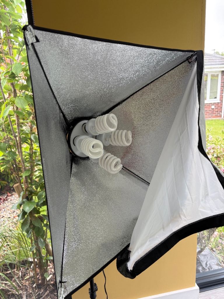 Photographer lighting  kit comprising 2x 60x60cm soft boxes, bulbs and stands