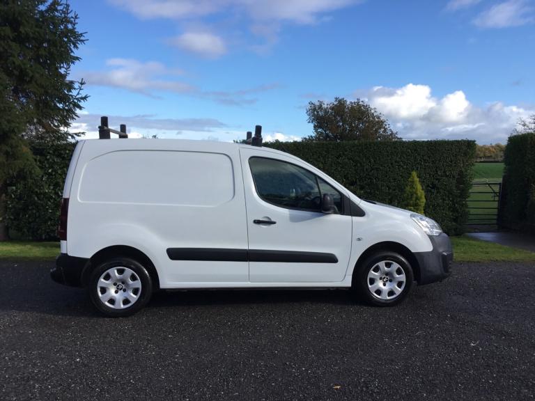 2017 Peugeot Partner 850 1.6 BlueHDi 100 Professional Van [non SS] PANEL VAN Diesel Manual