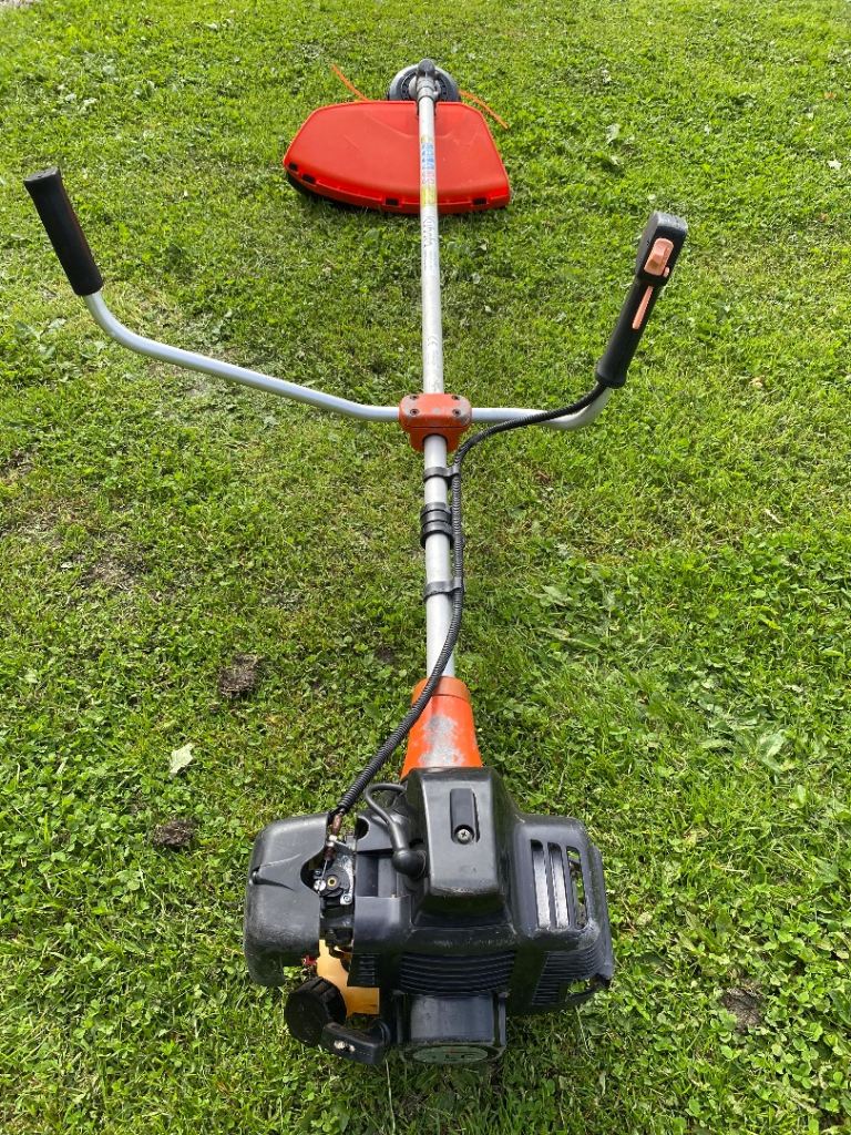 Kubota 48cc Brushcutter 