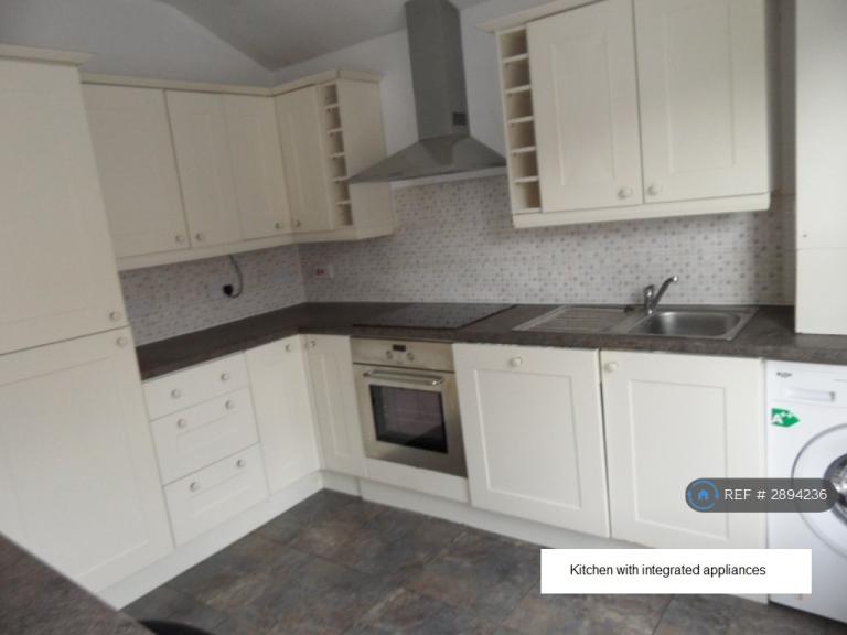 2 bedroom flat in Boyer Street, Loughborough, LE11 (2 bed) (#2894236)