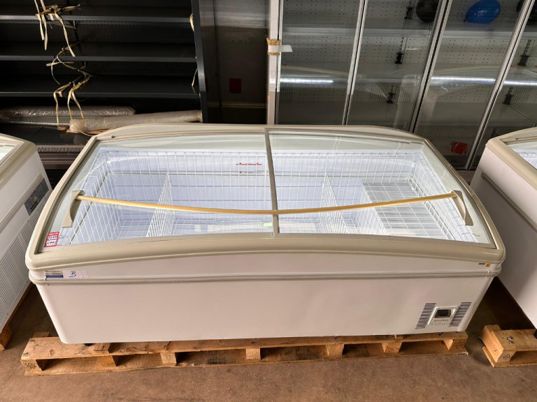 *Large Chest Freezer Jumbo Freezer Glass Lid Chest Freezer Commercial Chest Freezer Jumbo Freezer