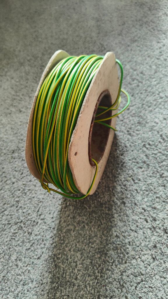 Earth 6491X Green Yellow 100m + Earth Sleeving