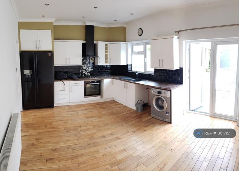 3 bedroom house in Derrick Road, Bristol, BS15 (3 bed) (#3017151)