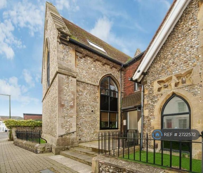 1 bedroom flat in St. Johns Court, Shoreham-By-Sea, BN43 (1 bed) (#2722572)