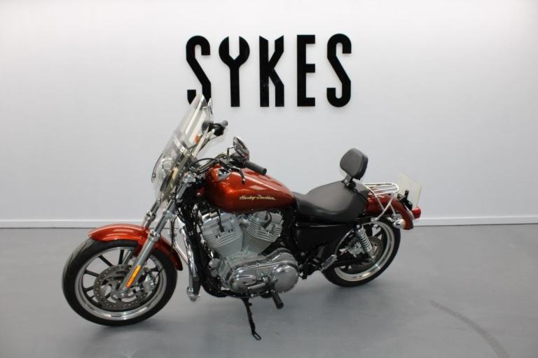 2014 Harley-Davidson XL883L Sportster Super Low in Custom Burnt Orange Flake