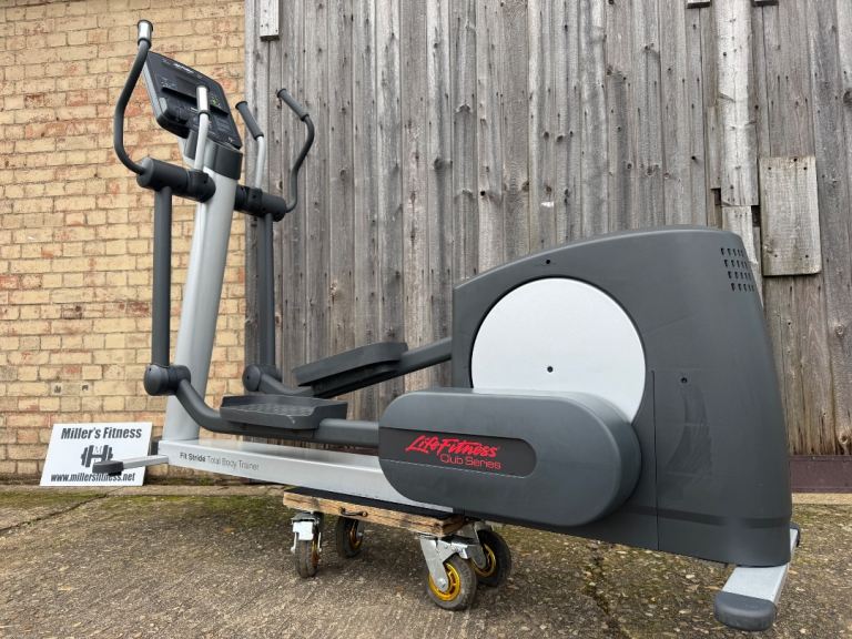 Life Fitness CSX Cross Trainer (#1229) (Delivery Available) 